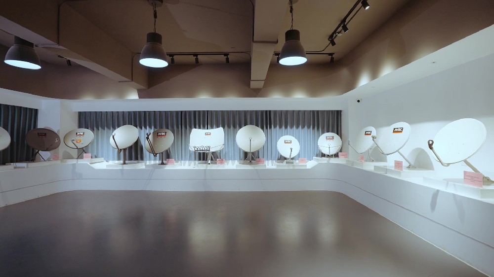 DTH Satellite Antenna & VSAT Antenna